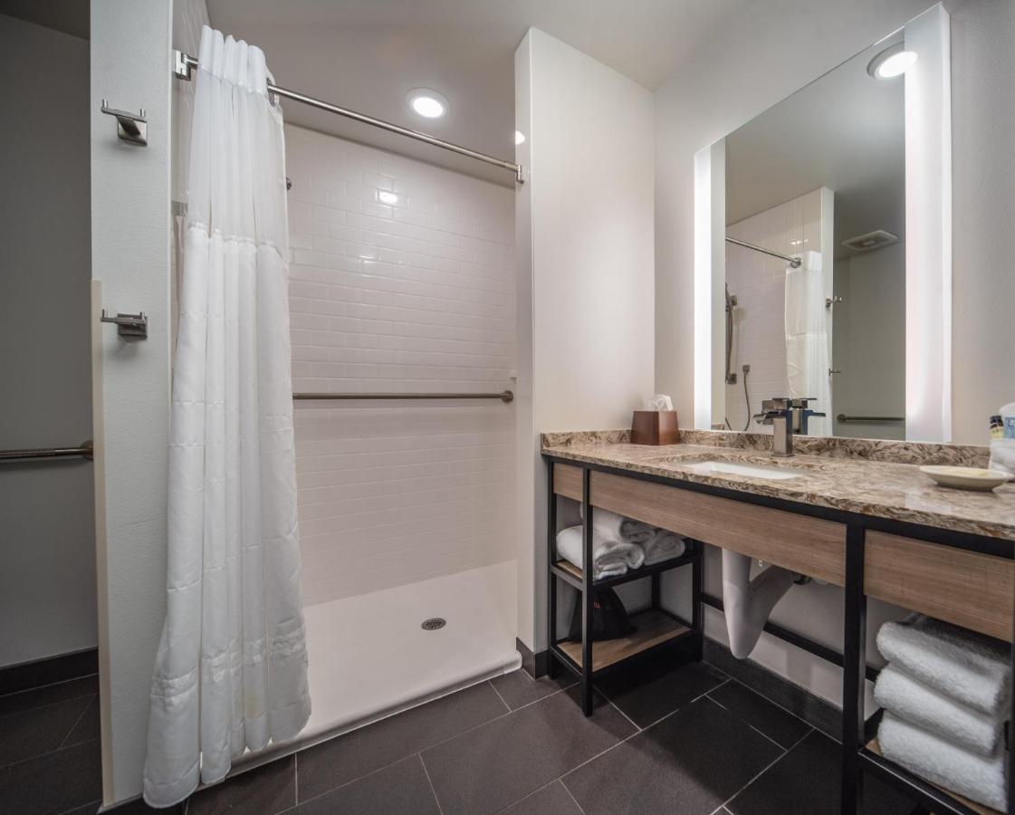 Hotel Windrow Downtown אלנסבורג מראה חיצוני תמונה